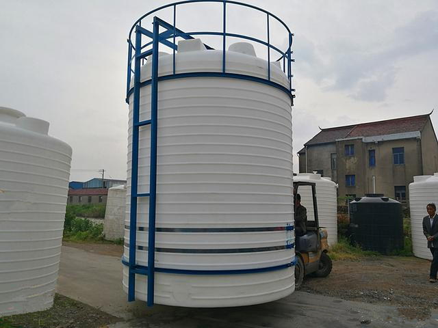 塑料水塔厂家直供加厚20吨塑料水塔 10吨塑料水塔 5吨塑料水塔